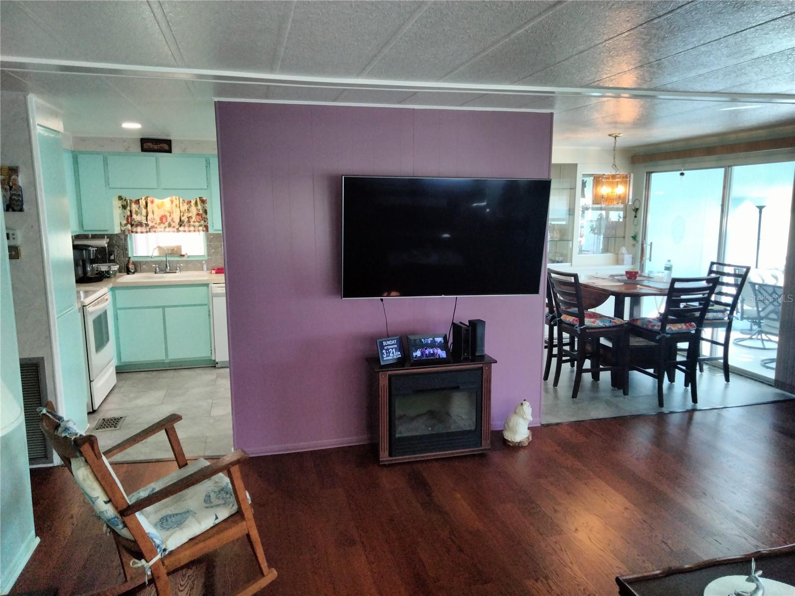 Image 33 of 45 For 3806 Bywater Drive