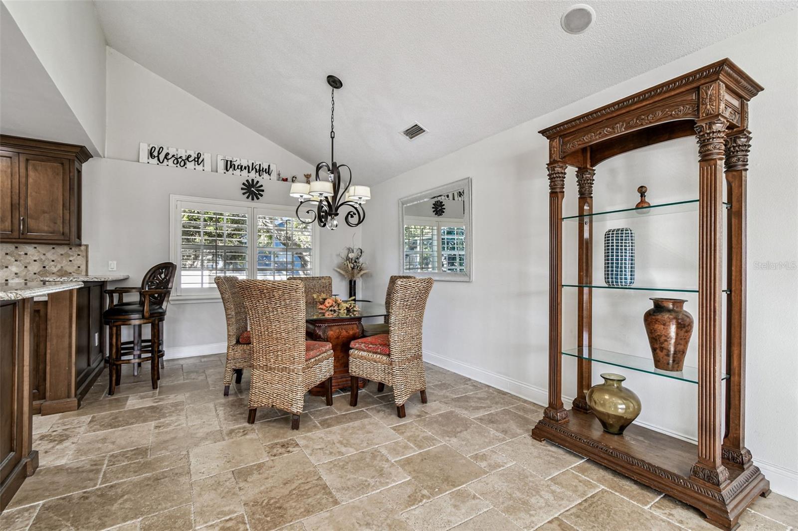 Image 14 of 97 For 9149 Maple Court