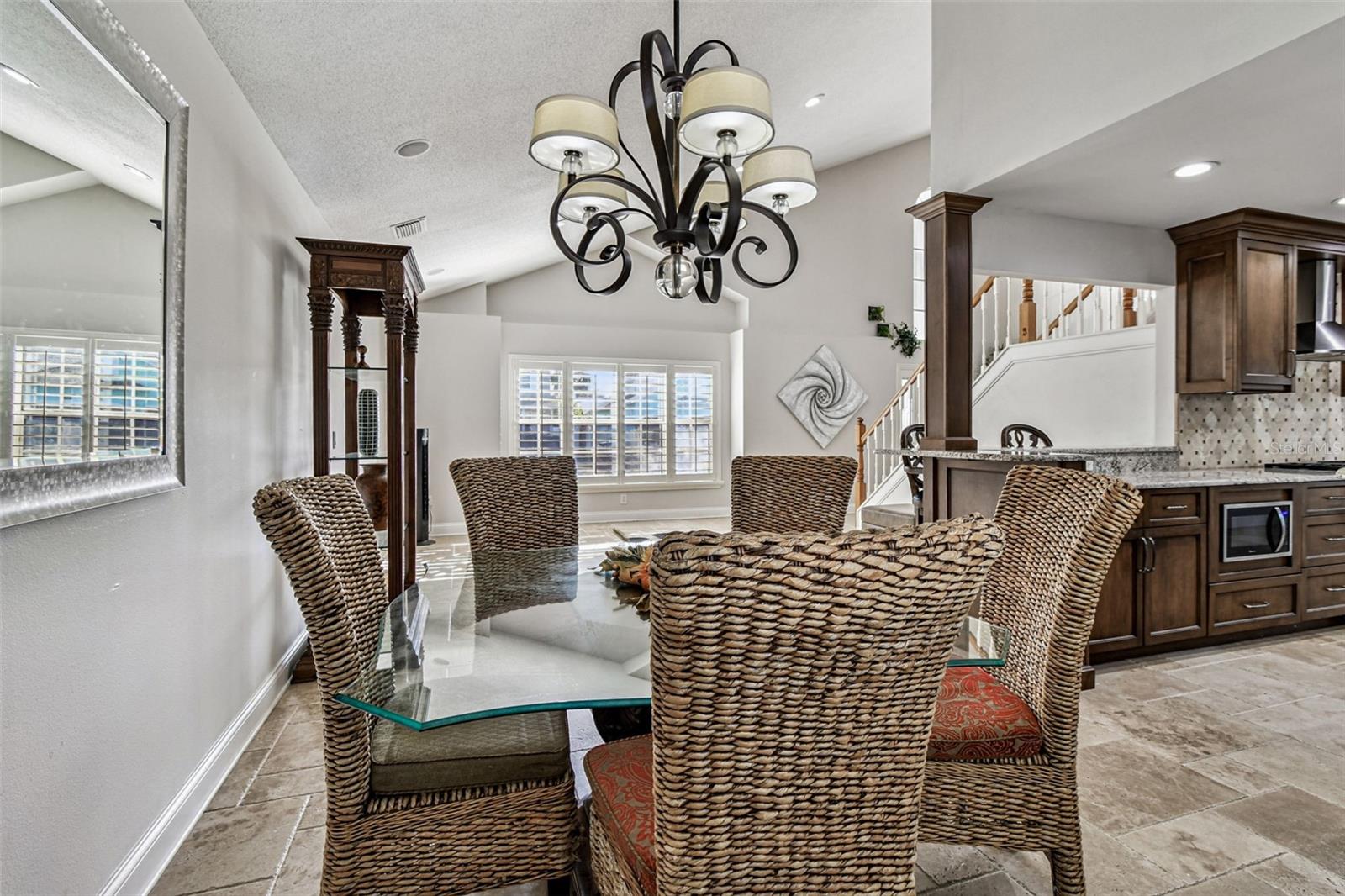 Image 17 of 97 For 9149 Maple Court