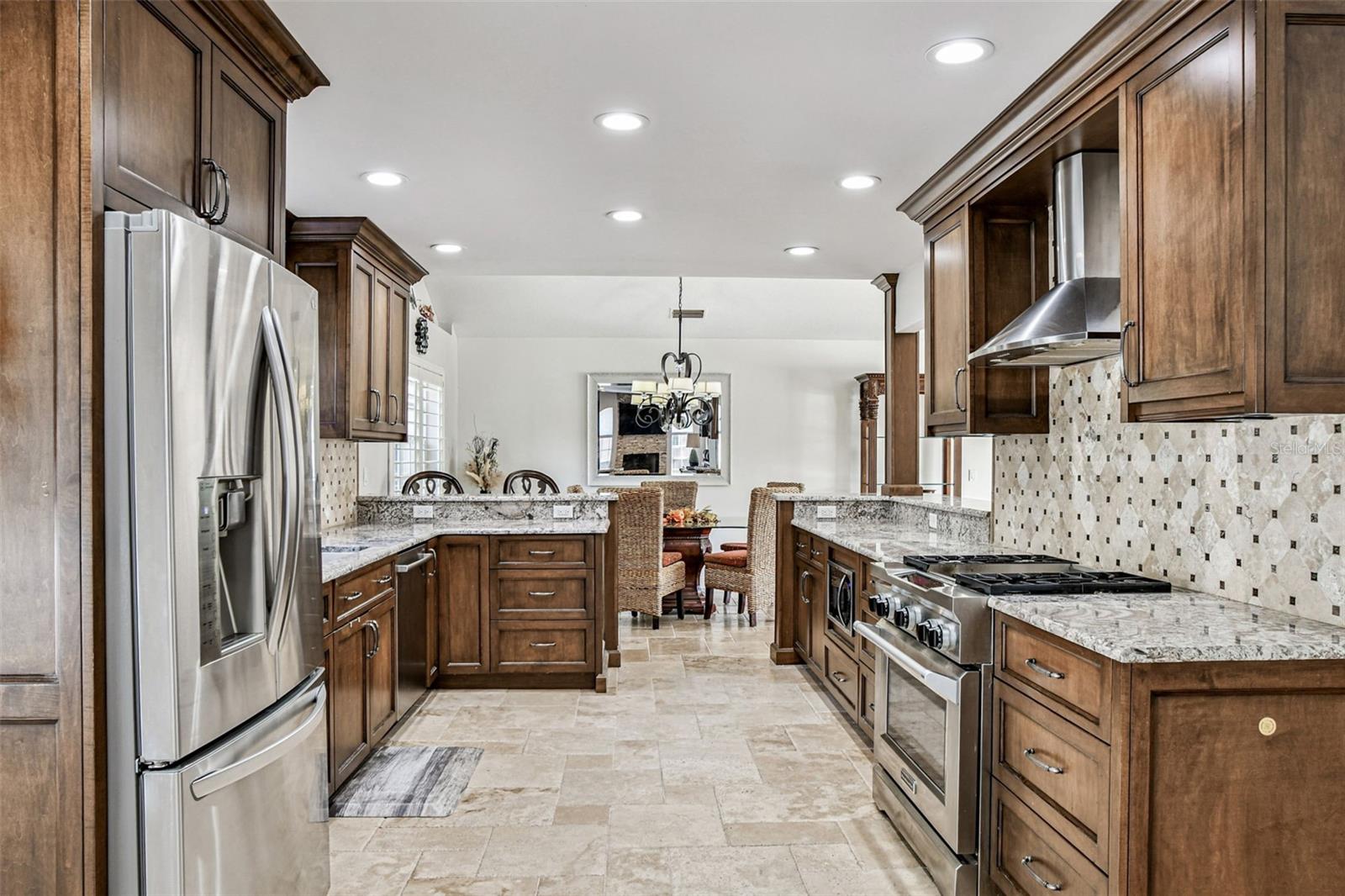 Image 22 of 97 For 9149 Maple Court