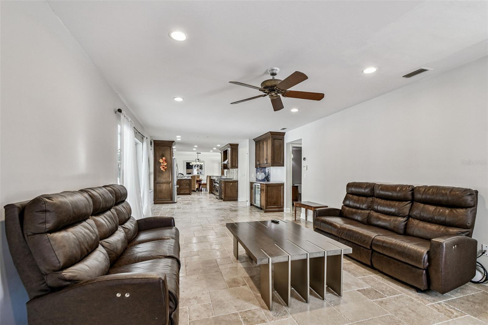 Image 31 of 97 For 9149 Maple Court