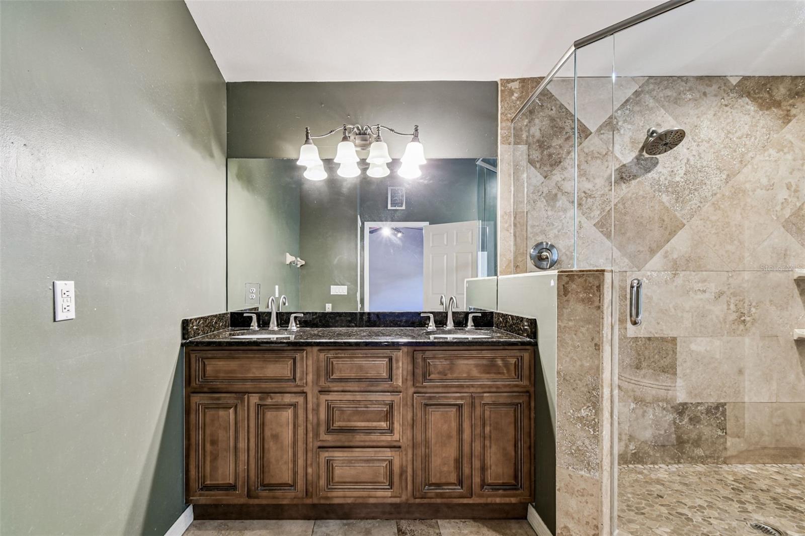 Image 42 of 97 For 9149 Maple Court