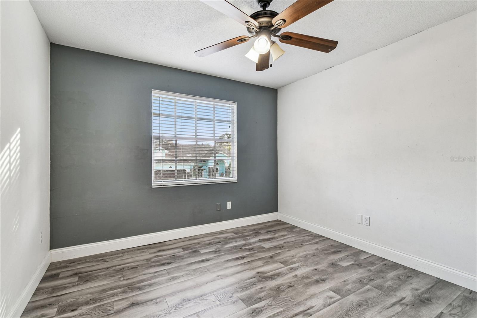 Image 46 of 97 For 9149 Maple Court