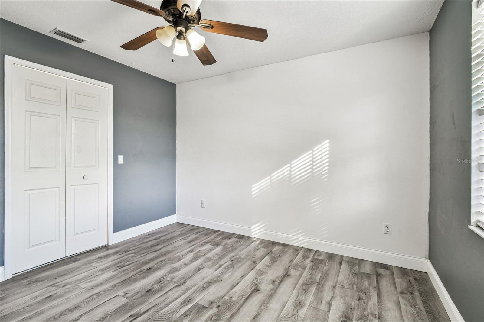 Image 49 of 97 For 9149 Maple Court