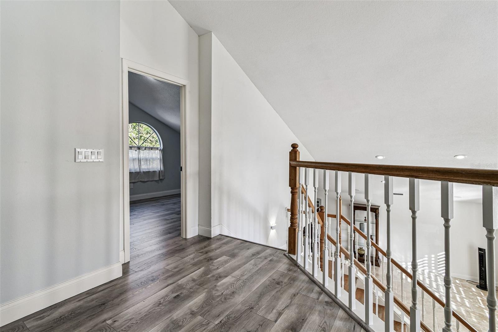 Image 54 of 97 For 9149 Maple Court