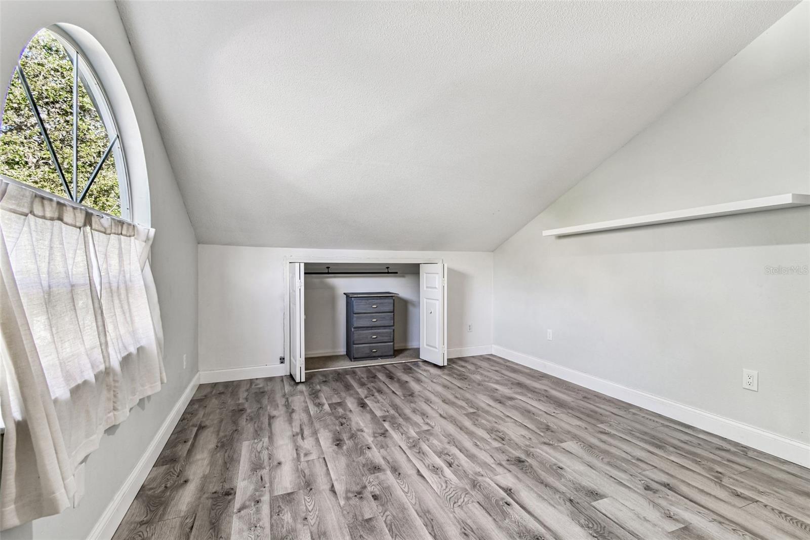 Image 58 of 97 For 9149 Maple Court