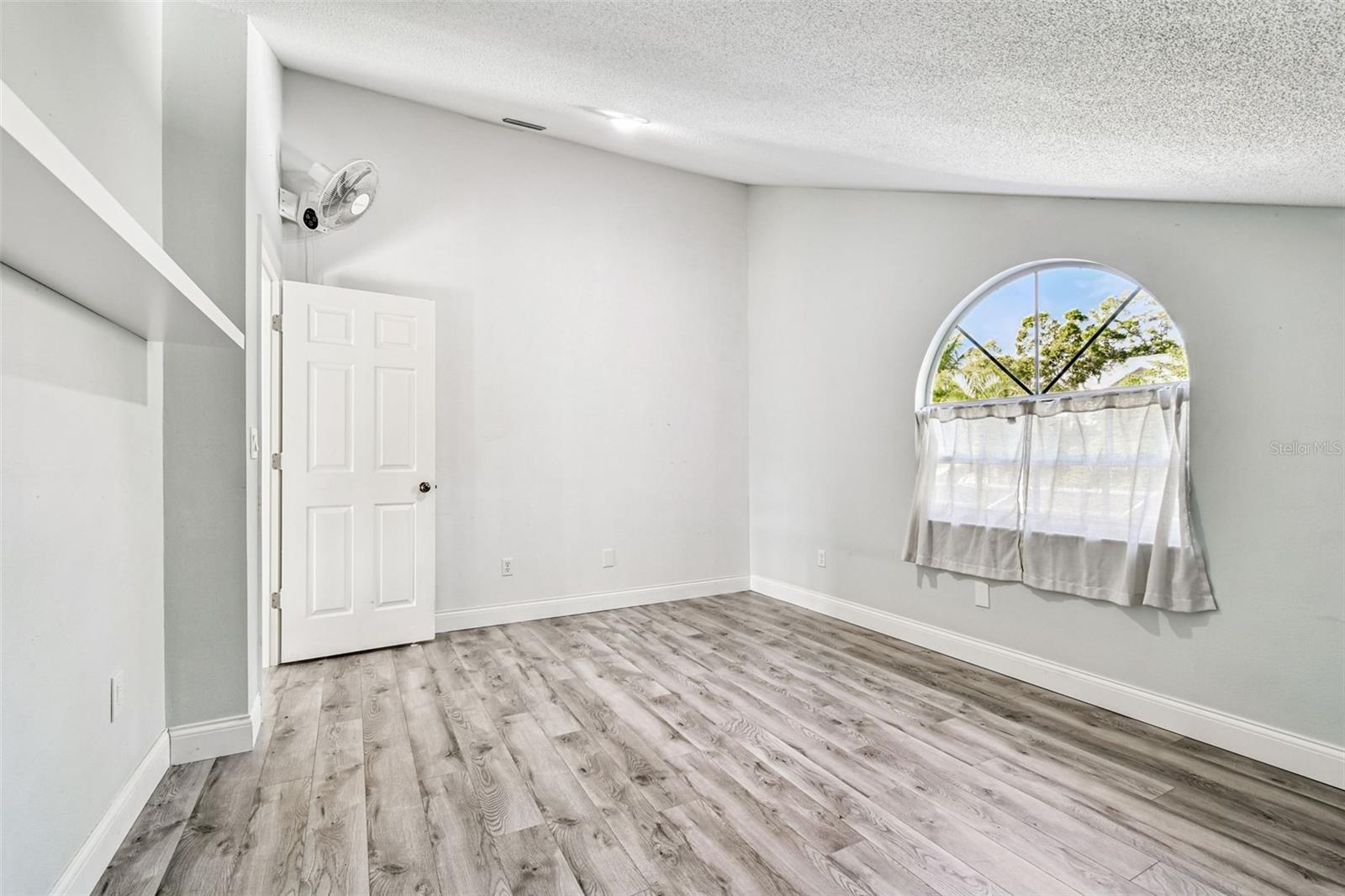 Image 59 of 97 For 9149 Maple Court