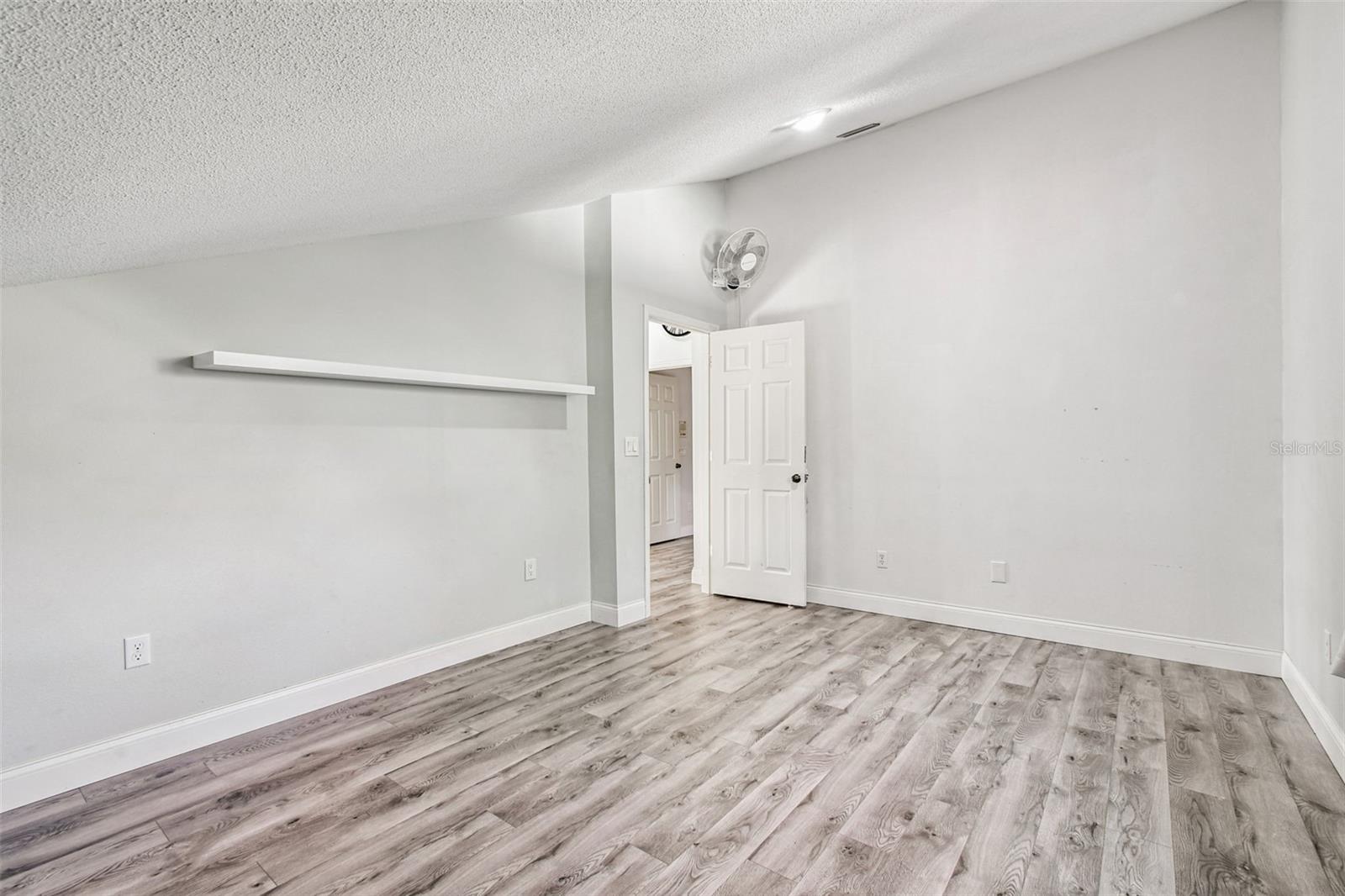 Image 61 of 97 For 9149 Maple Court