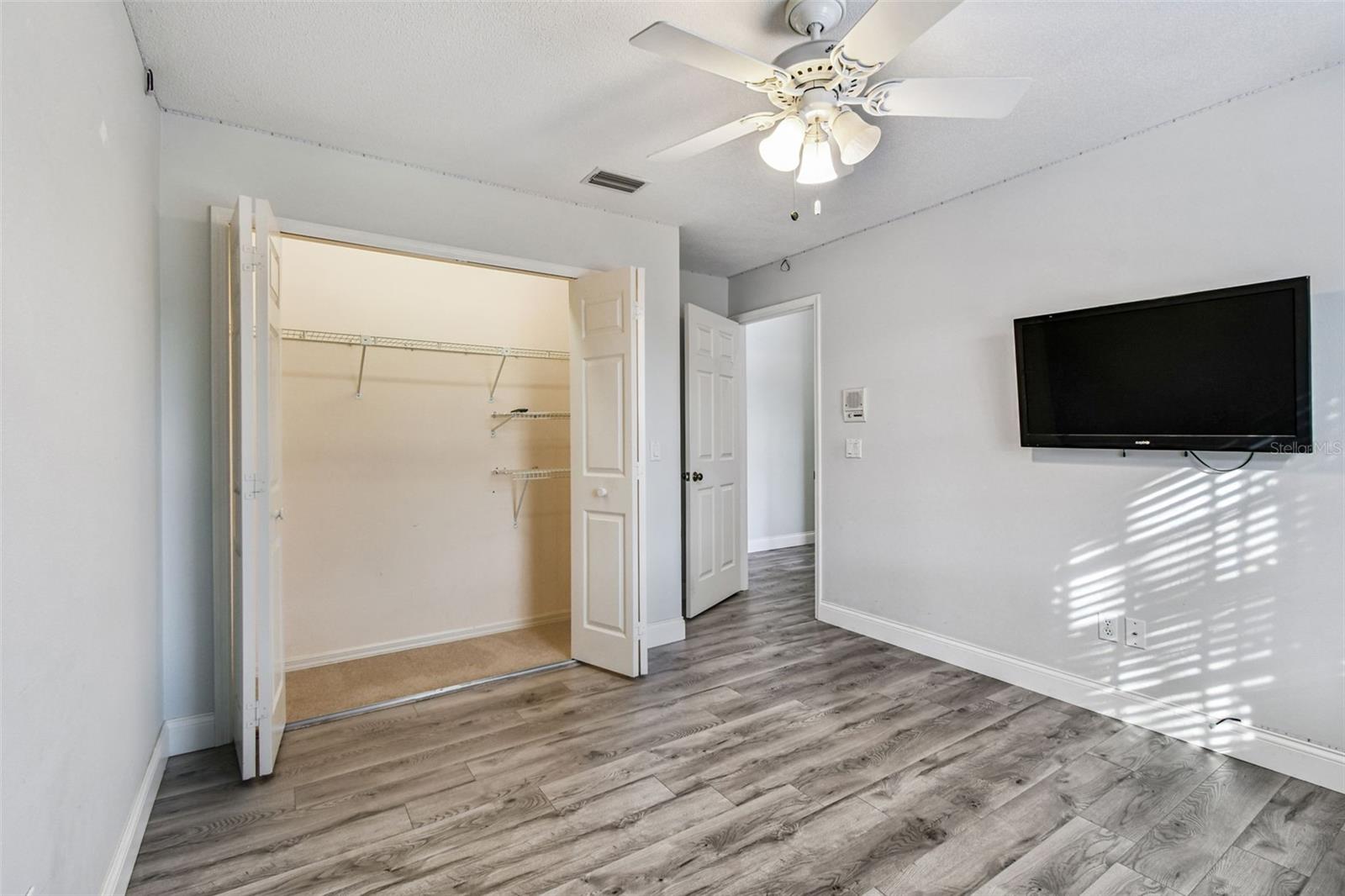 Image 63 of 97 For 9149 Maple Court