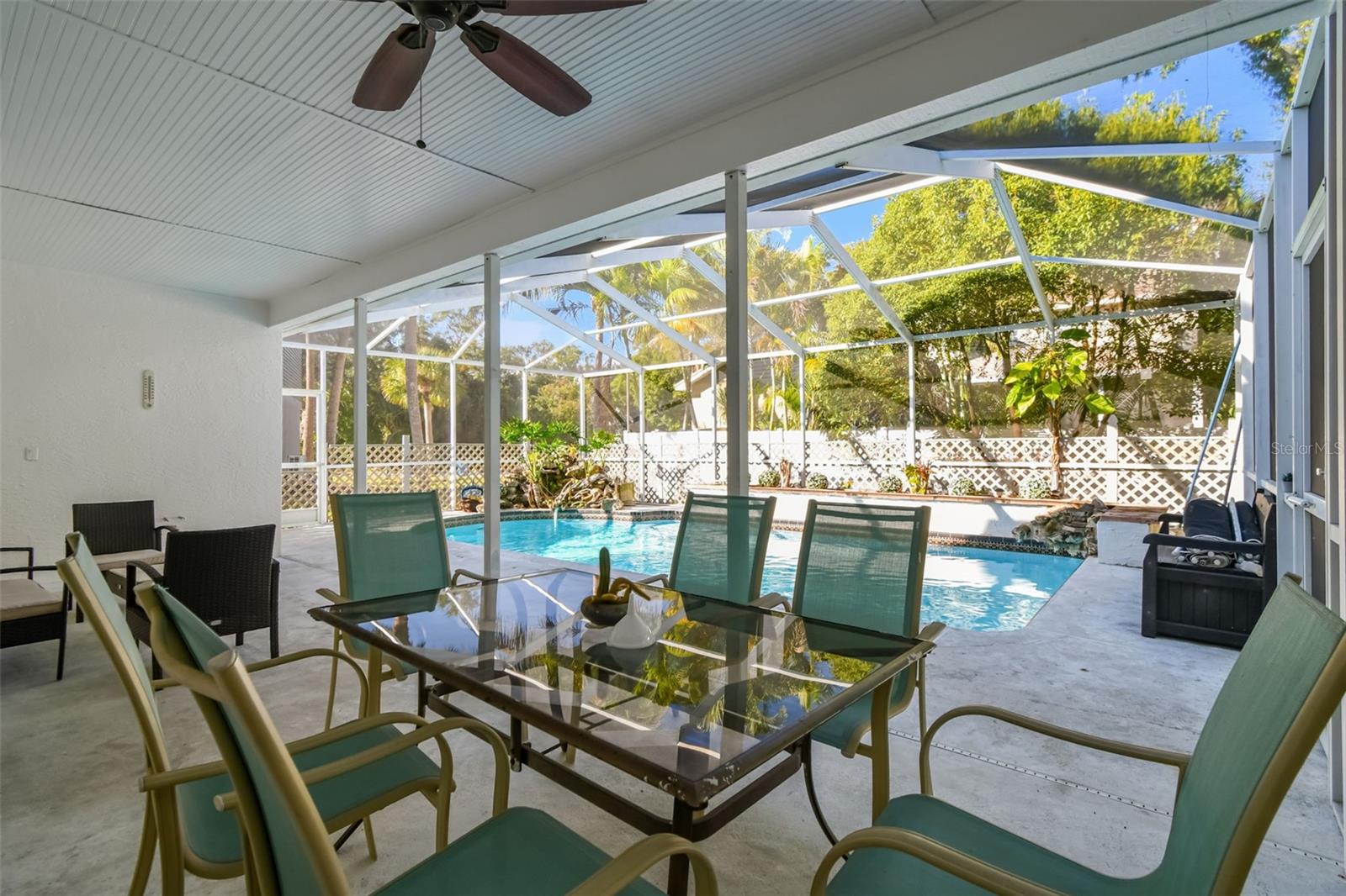 Image 71 of 97 For 9149 Maple Court