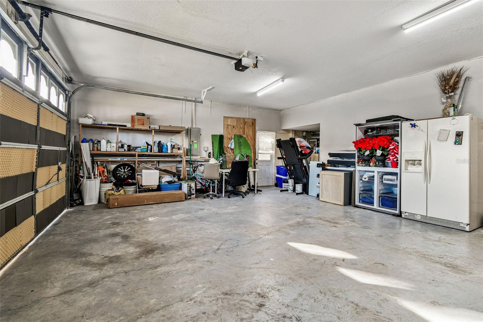 Image 90 of 97 For 9149 Maple Court