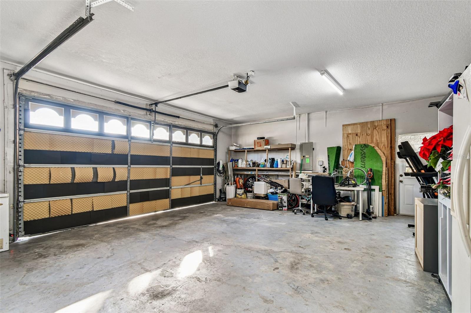 Image 92 of 97 For 9149 Maple Court