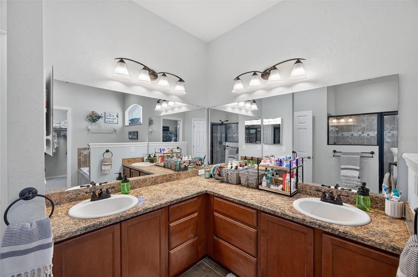 Image 28 of 59 For 4645 Executive Meadows Drive