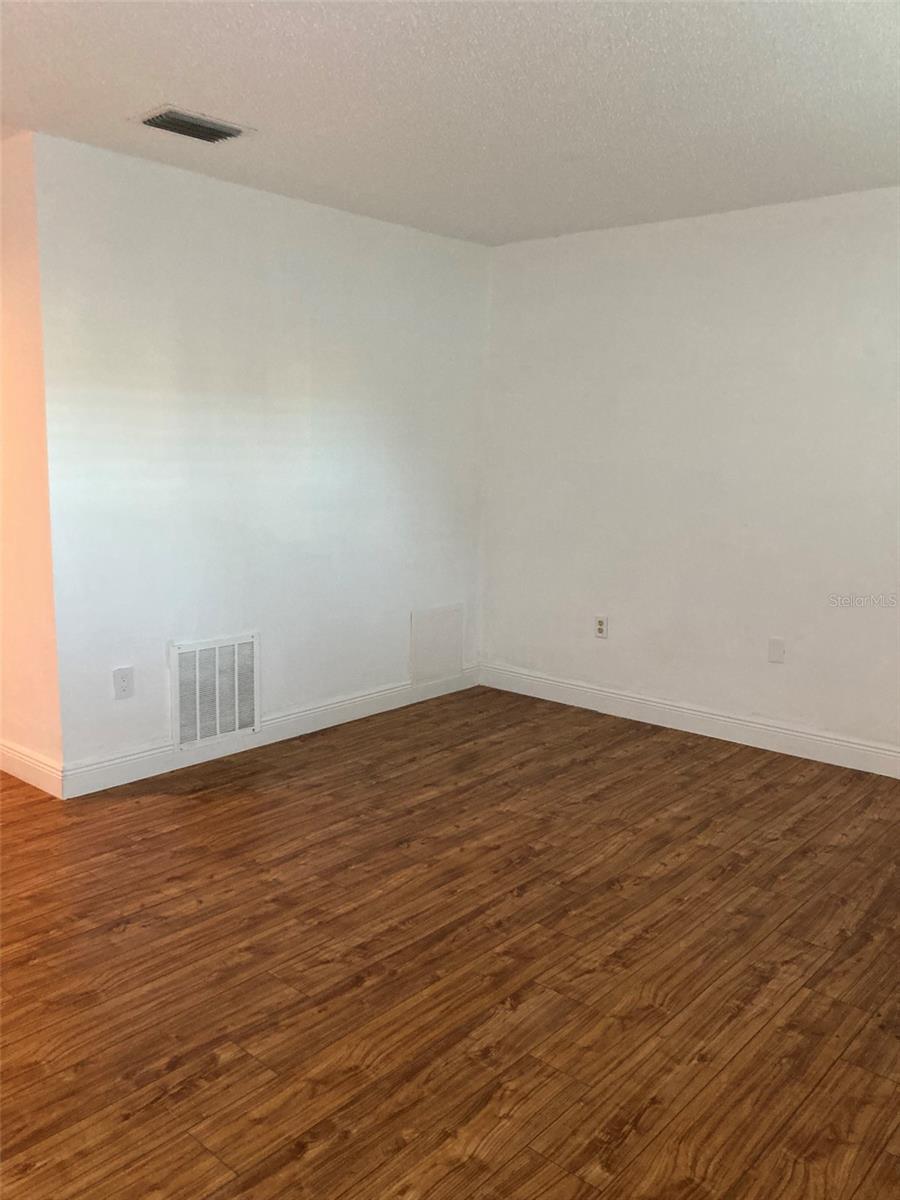 Image 3 of 47 For 5660 80th Street N C101