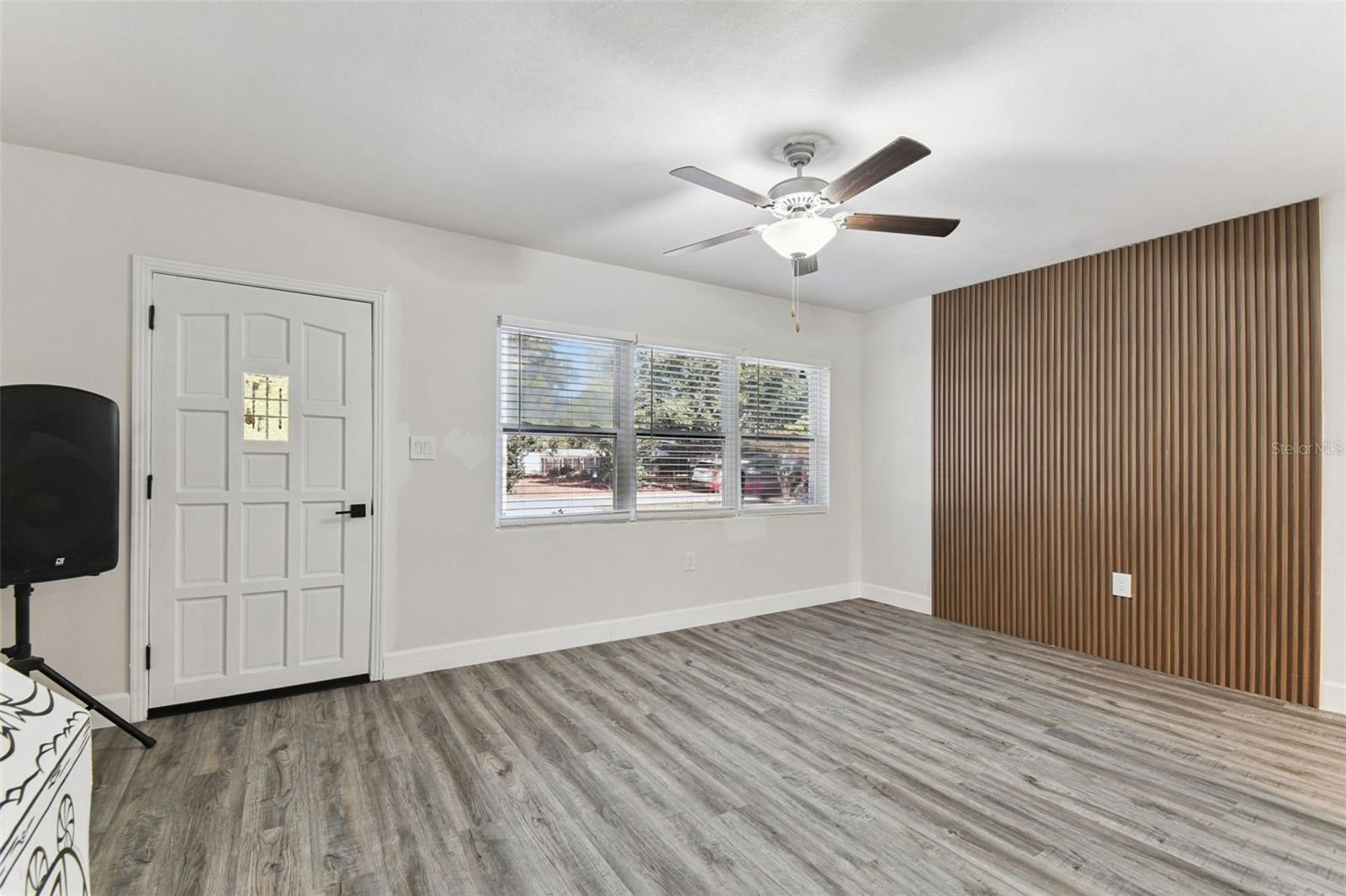 Image 10 of 45 For 4706 Catherine Street