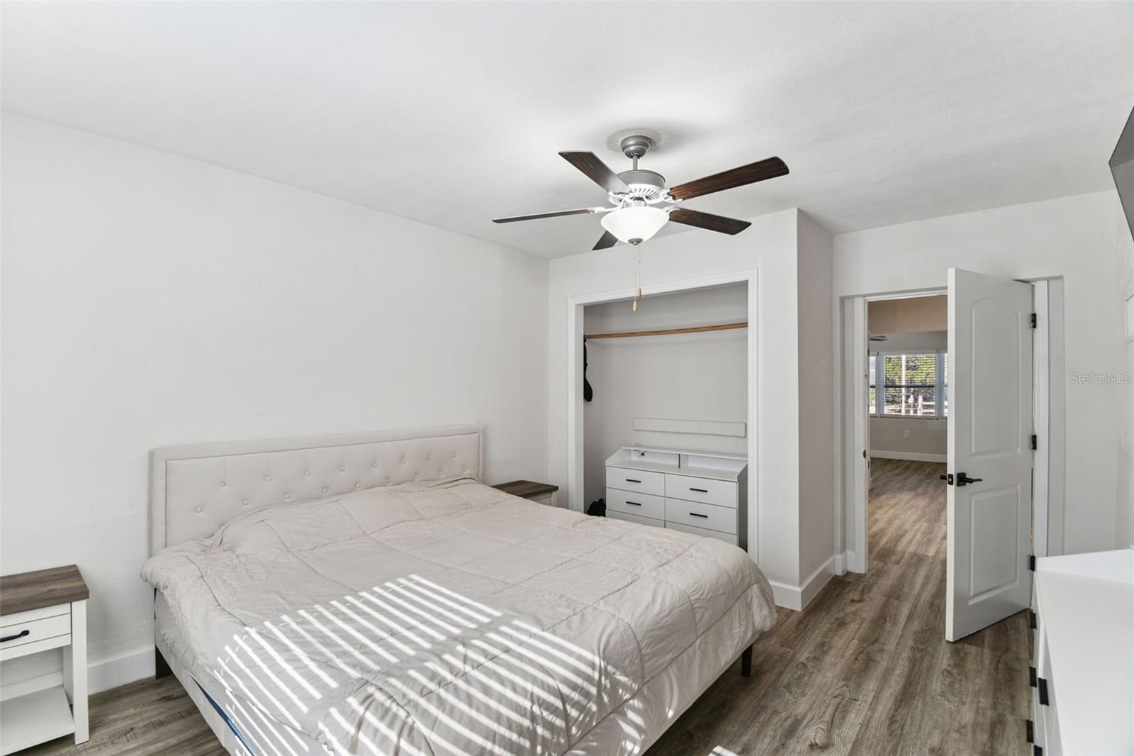 Image 19 of 45 For 4706 Catherine Street