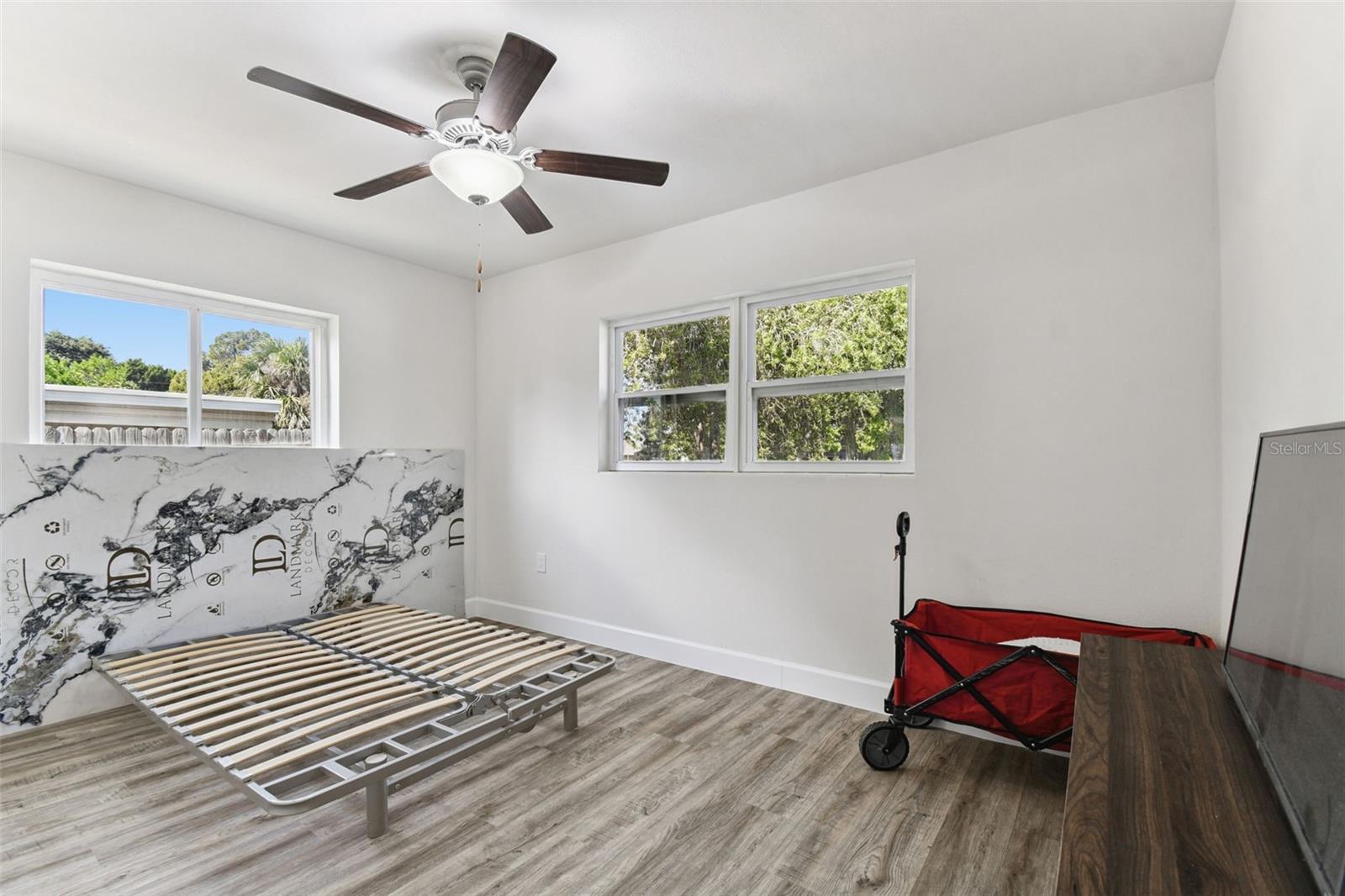 Image 26 of 45 For 4706 Catherine Street