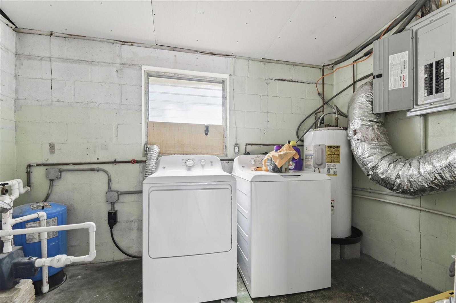 Image 35 of 45 For 4706 Catherine Street