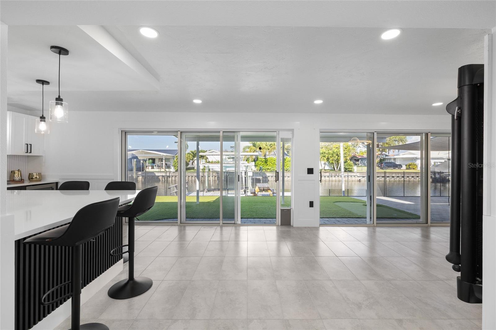 Image 13 of 52 For 1449 48th Avenue Ne