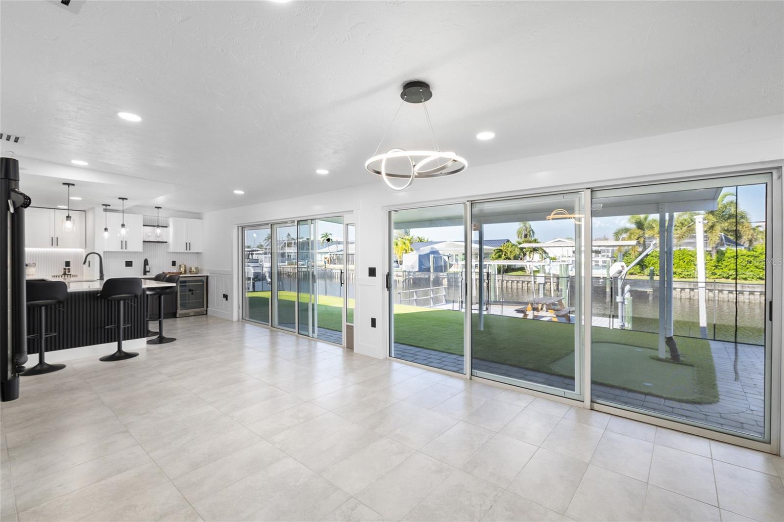 Image 14 of 52 For 1449 48th Avenue Ne