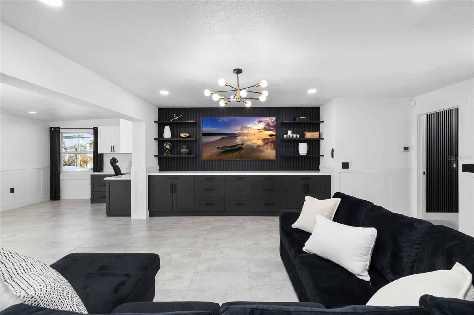 Image 16 of 52 For 1449 48th Avenue Ne