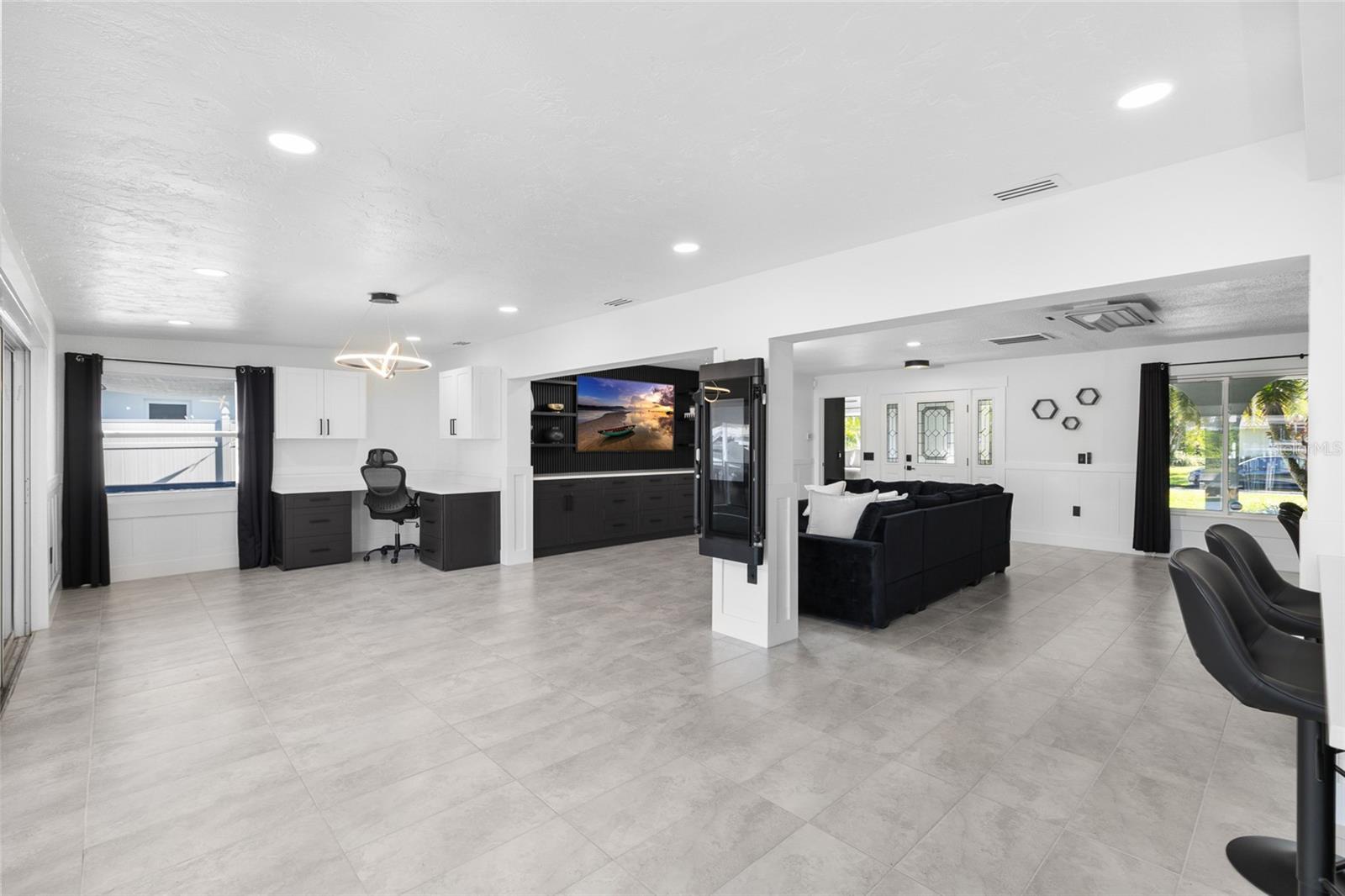 Image 18 of 52 For 1449 48th Avenue Ne