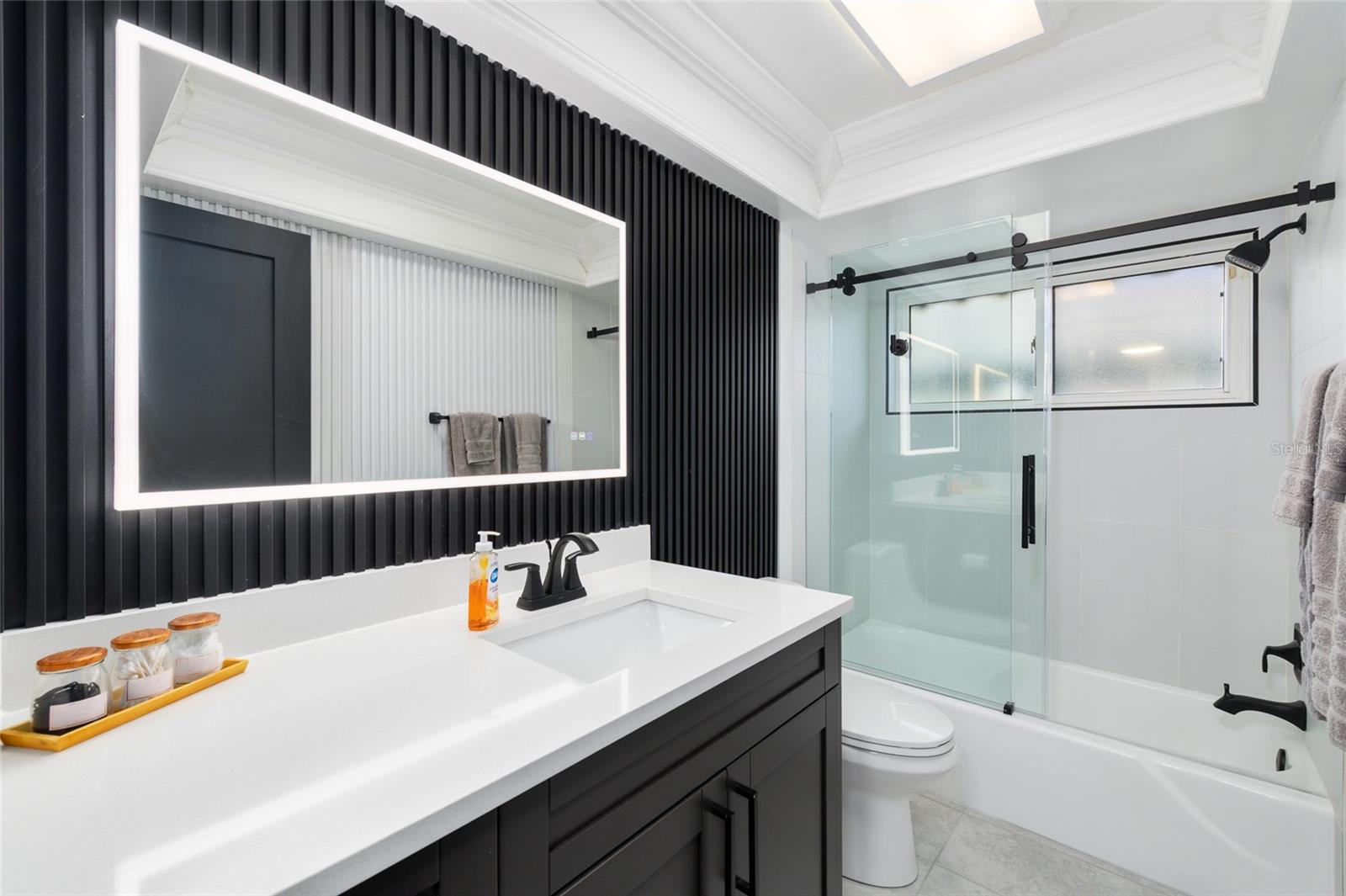 Image 28 of 52 For 1449 48th Avenue Ne