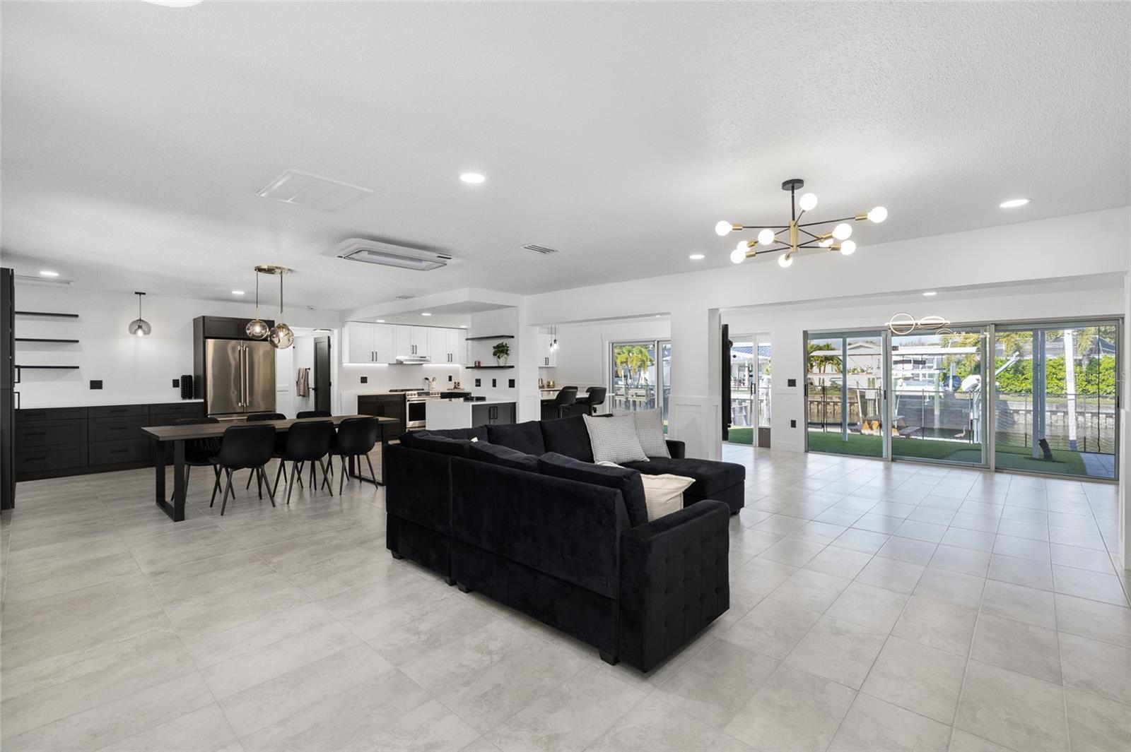 Image 5 of 52 For 1449 48th Avenue Ne