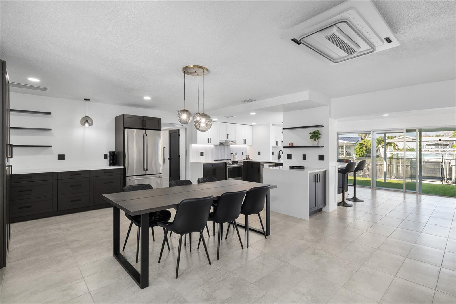 Image 6 of 52 For 1449 48th Avenue Ne