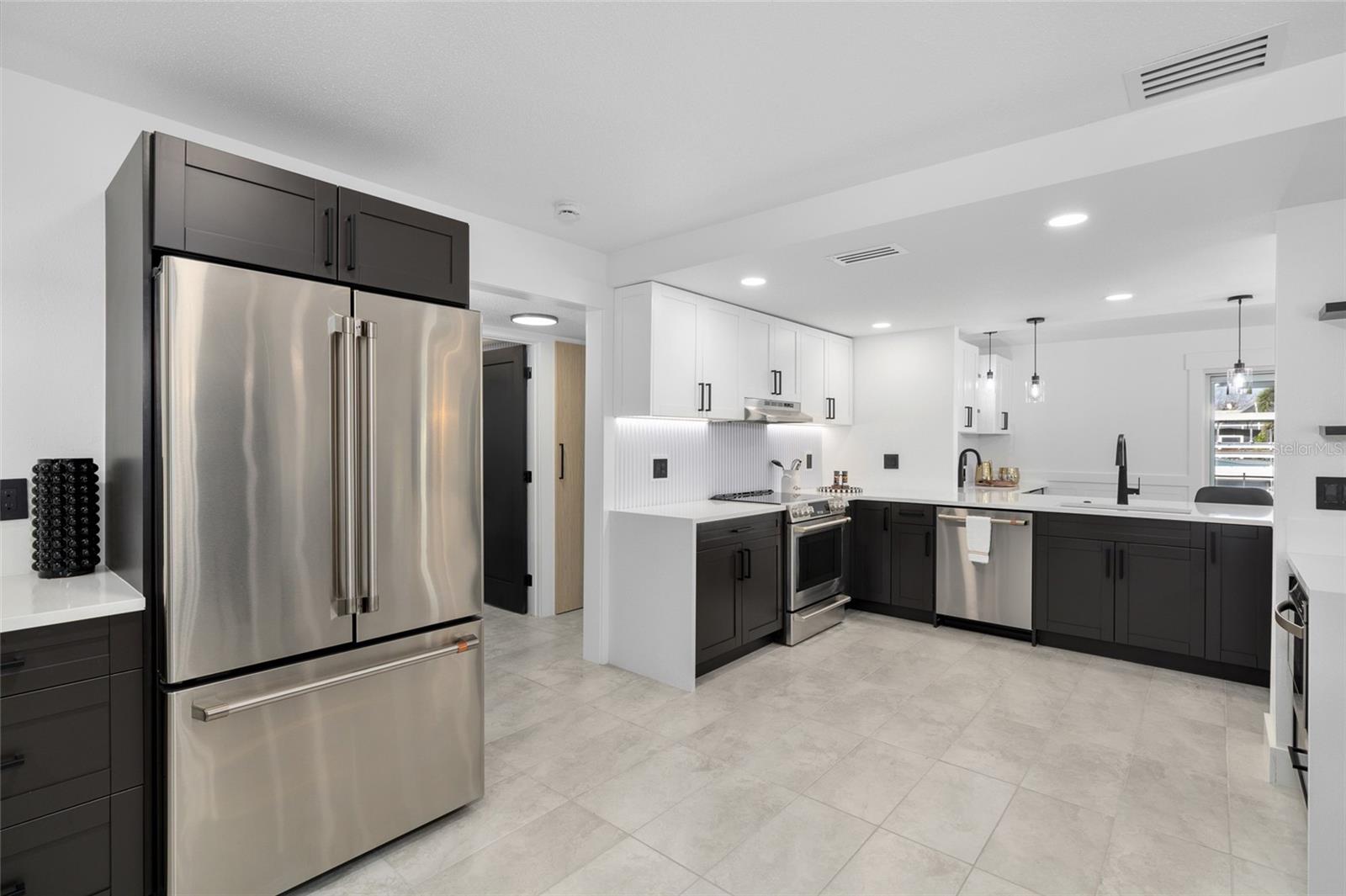 Image 8 of 52 For 1449 48th Avenue Ne