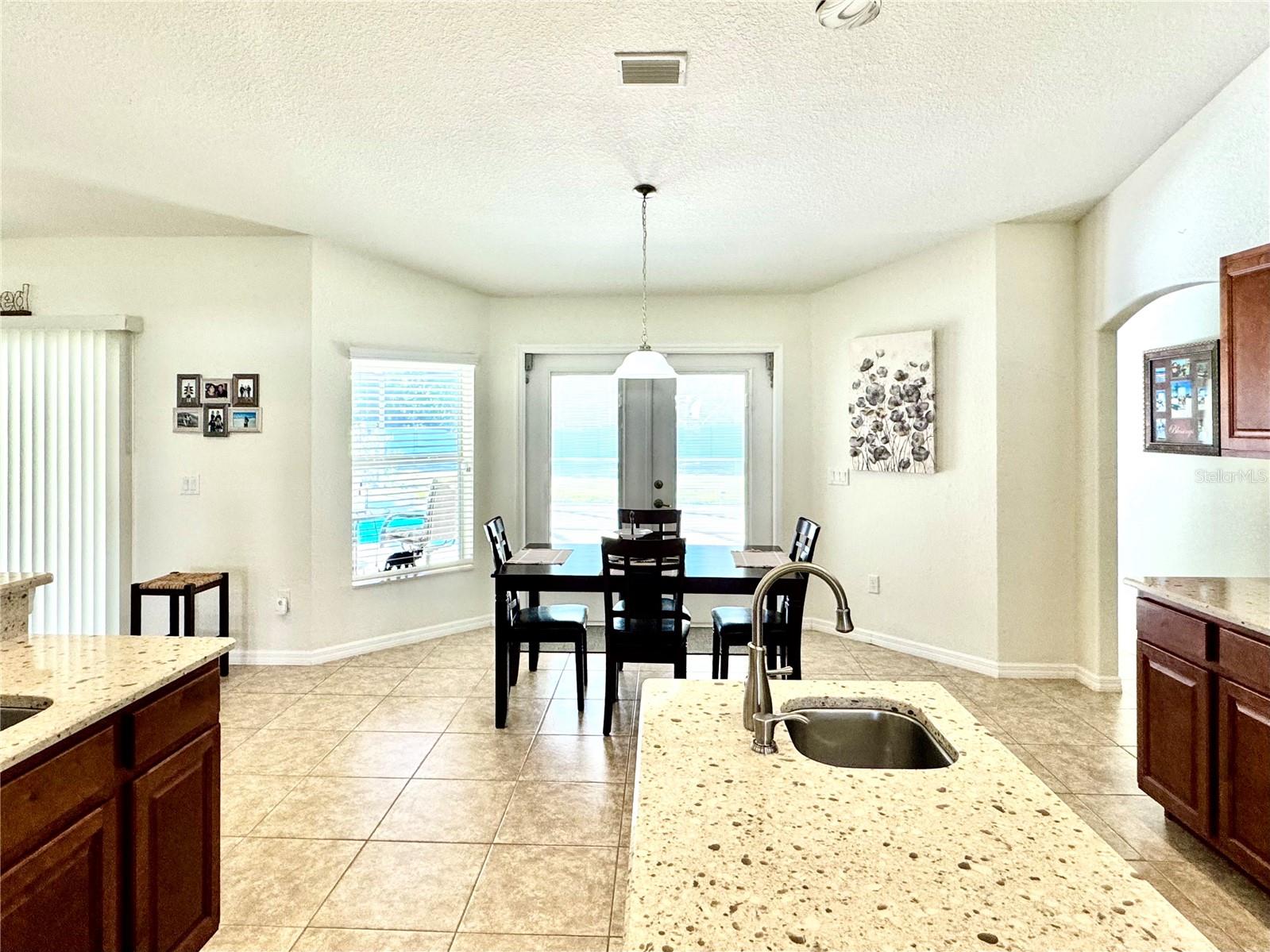 Image 13 of 79 For 13150 Don Loop