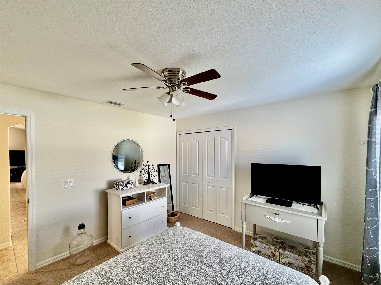 Image 42 of 79 For 13150 Don Loop