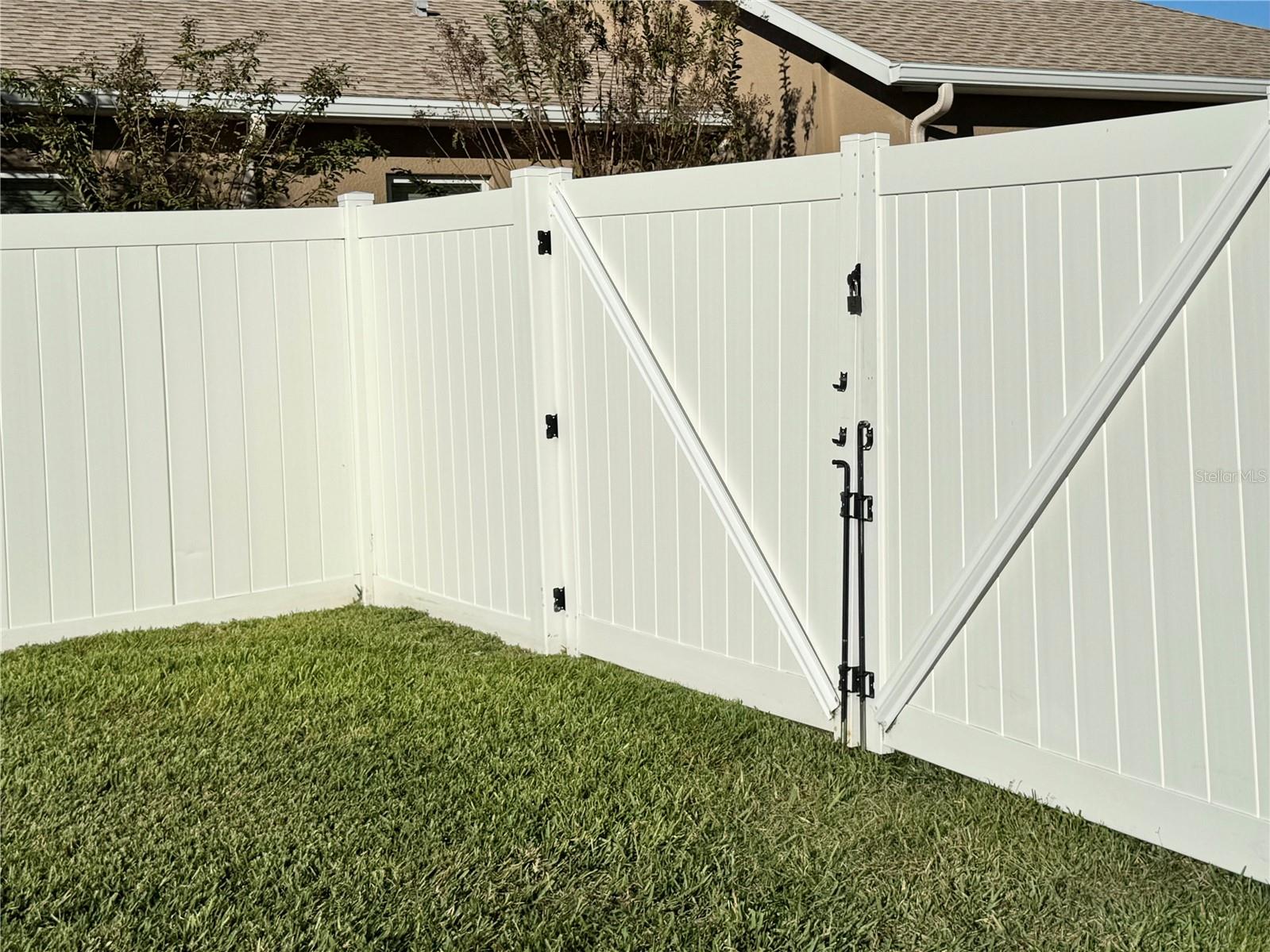 Image 59 of 79 For 13150 Don Loop