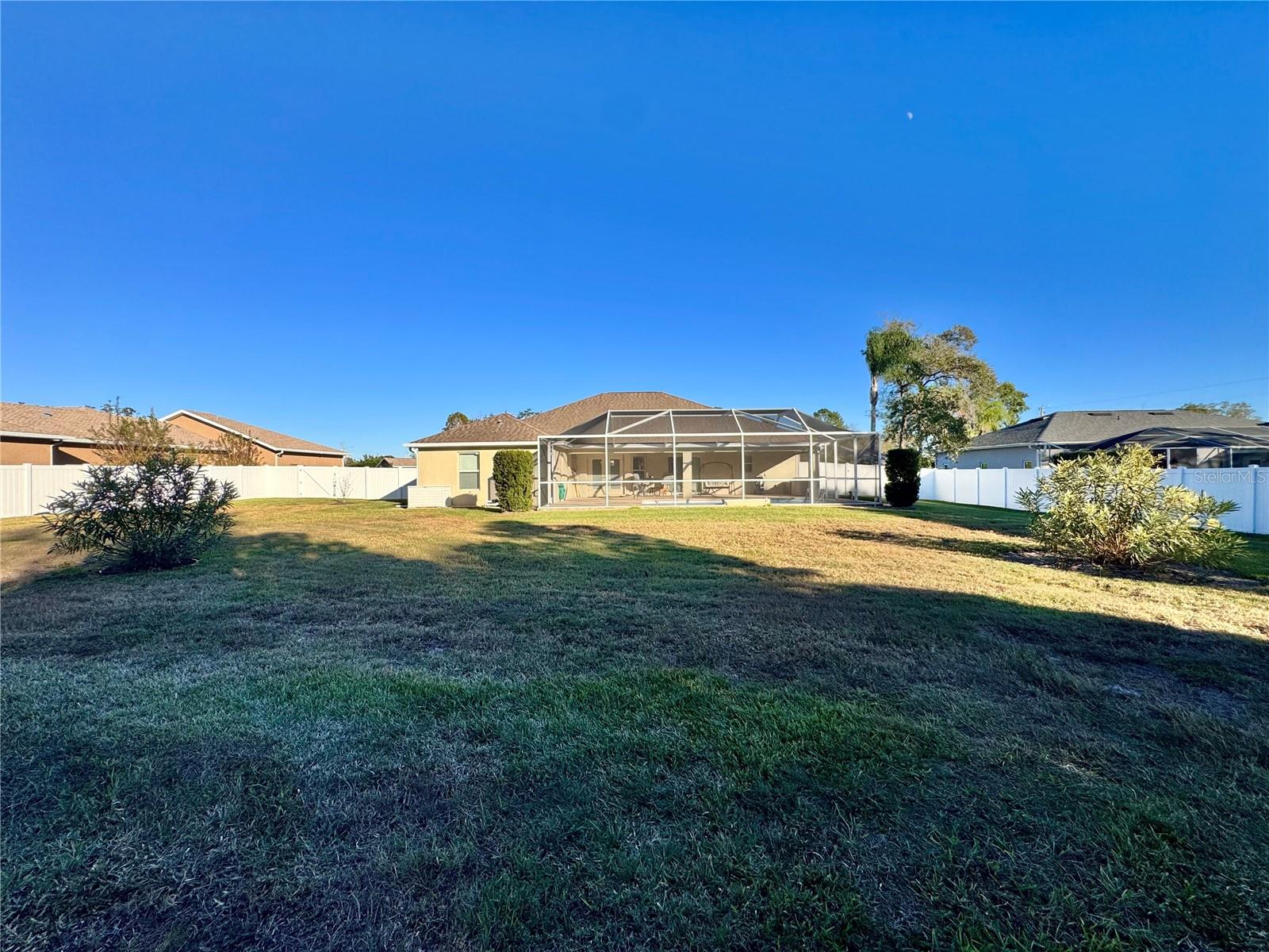 Image 62 of 79 For 13150 Don Loop