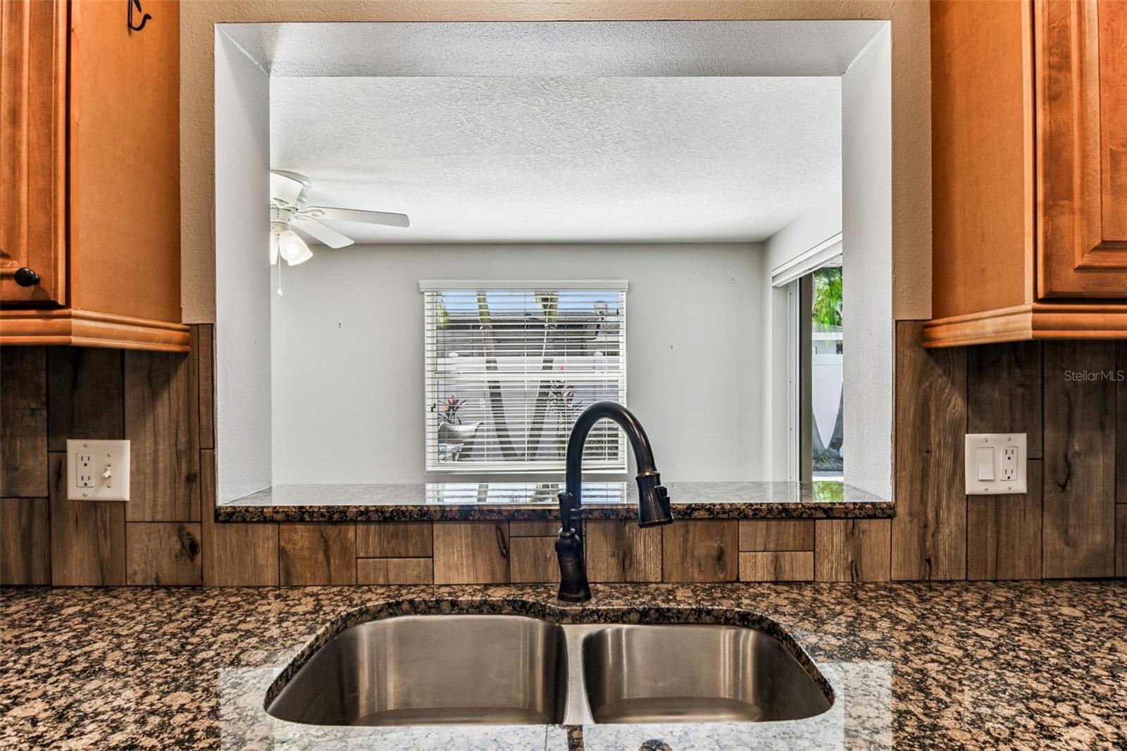 Image 25 of 91 For 13948 Brewster Drive