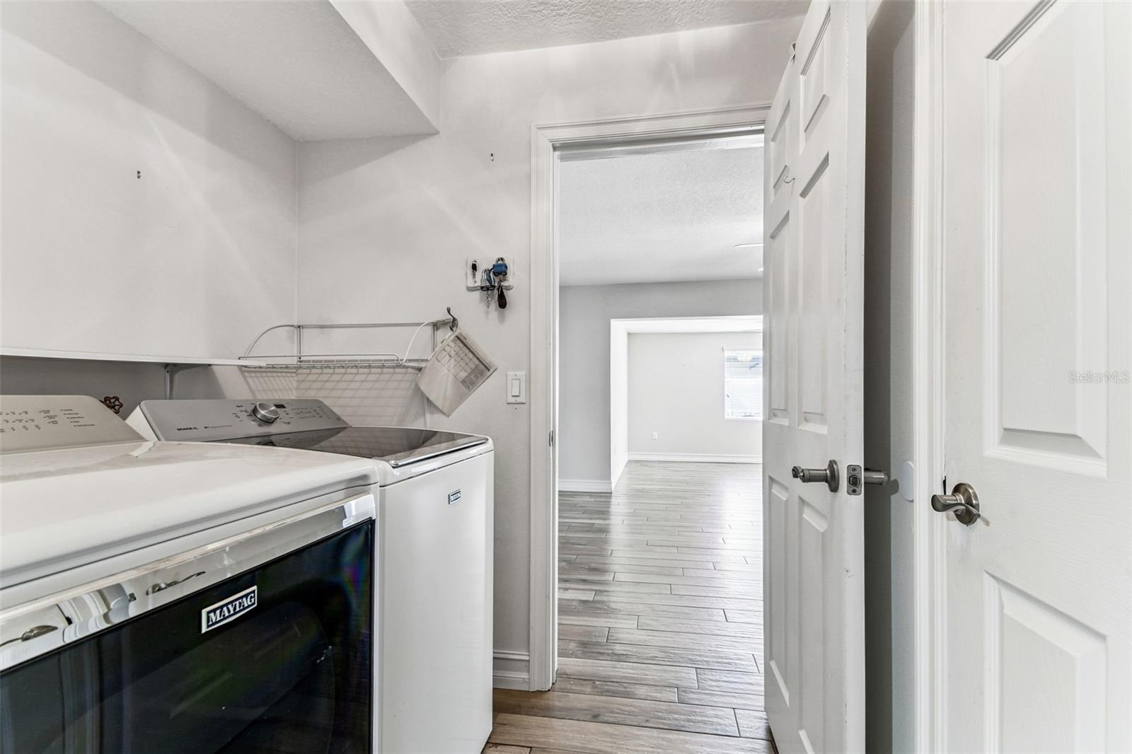 Image 46 of 91 For 13948 Brewster Drive