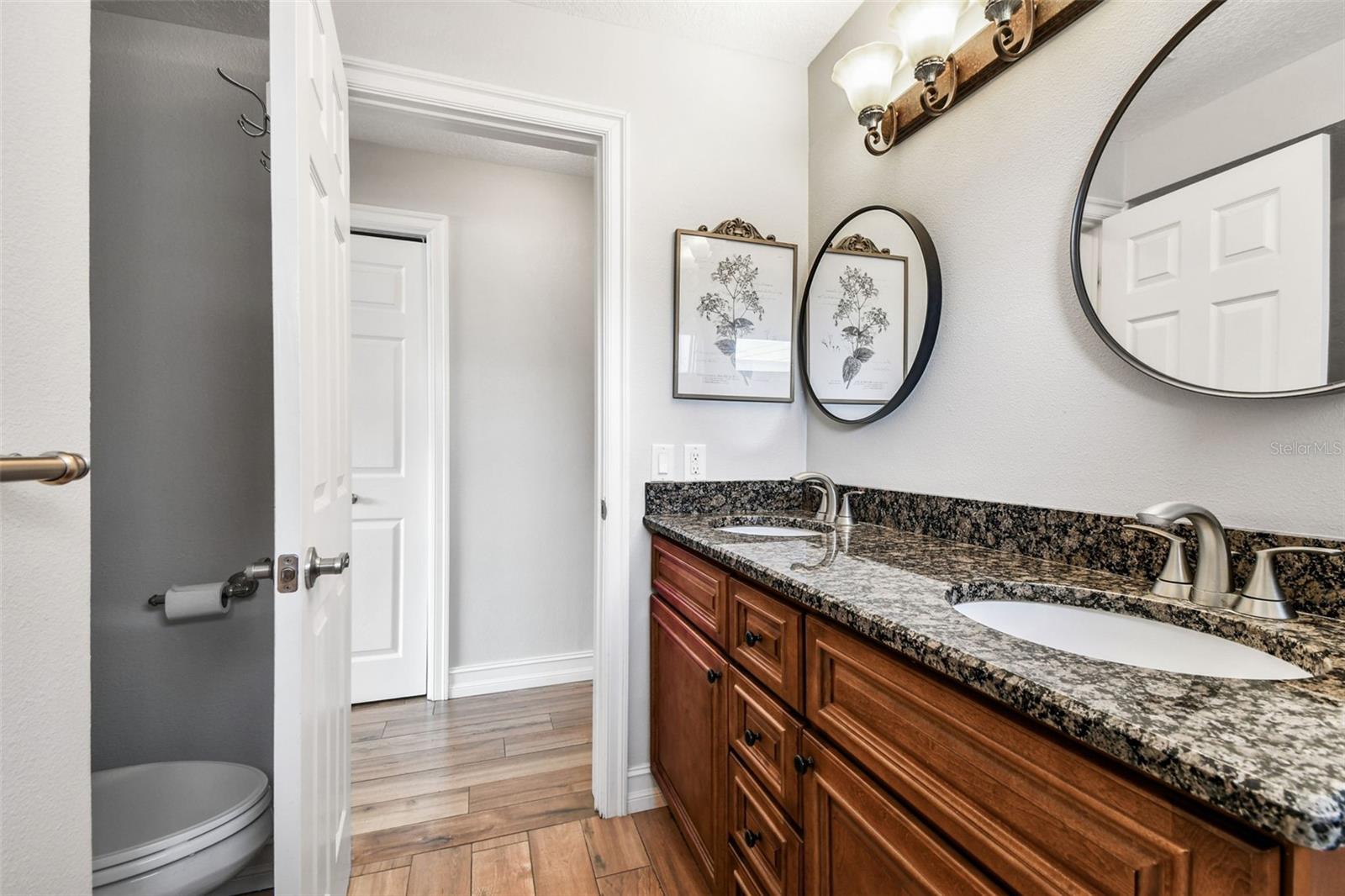 Image 54 of 91 For 13948 Brewster Drive