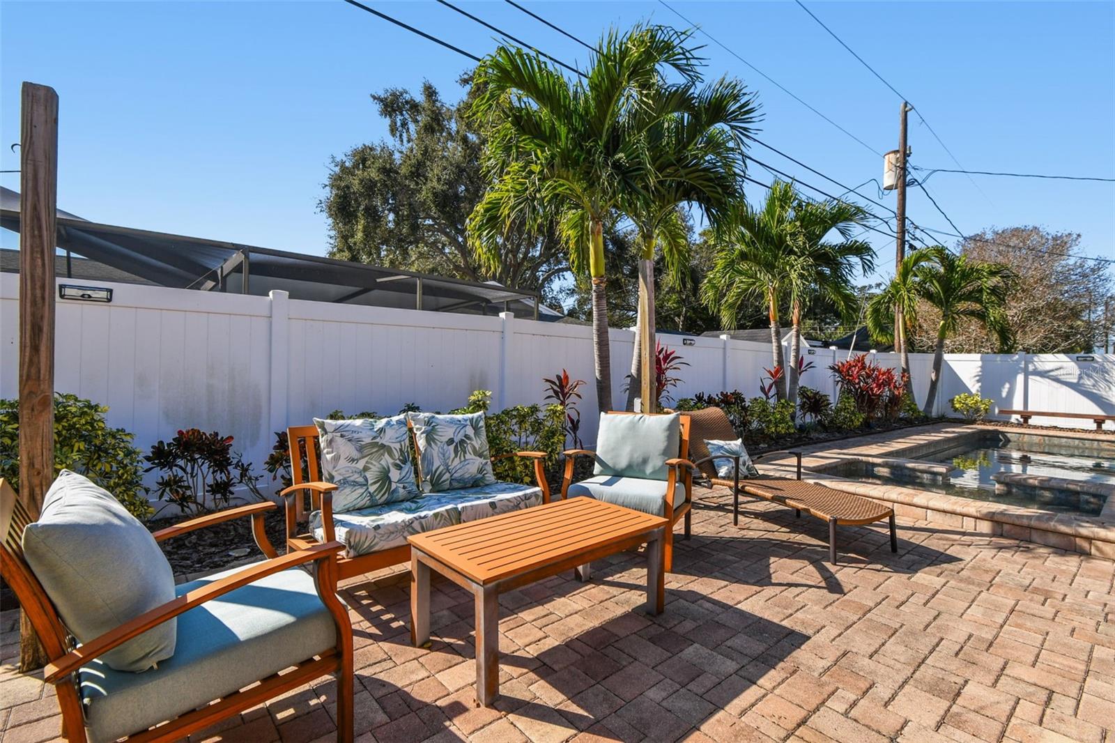 Image 63 of 91 For 13948 Brewster Drive