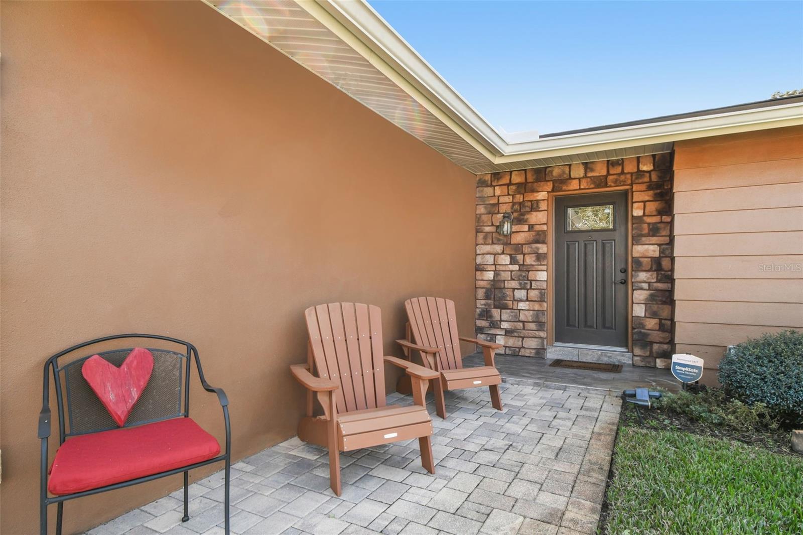 Image 8 of 91 For 13948 Brewster Drive