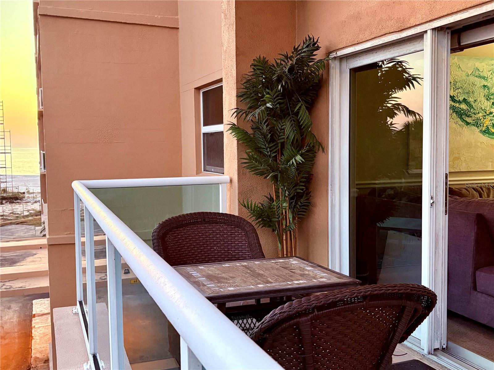 Image 15 of 37 For 880 Mandalay Avenue S214