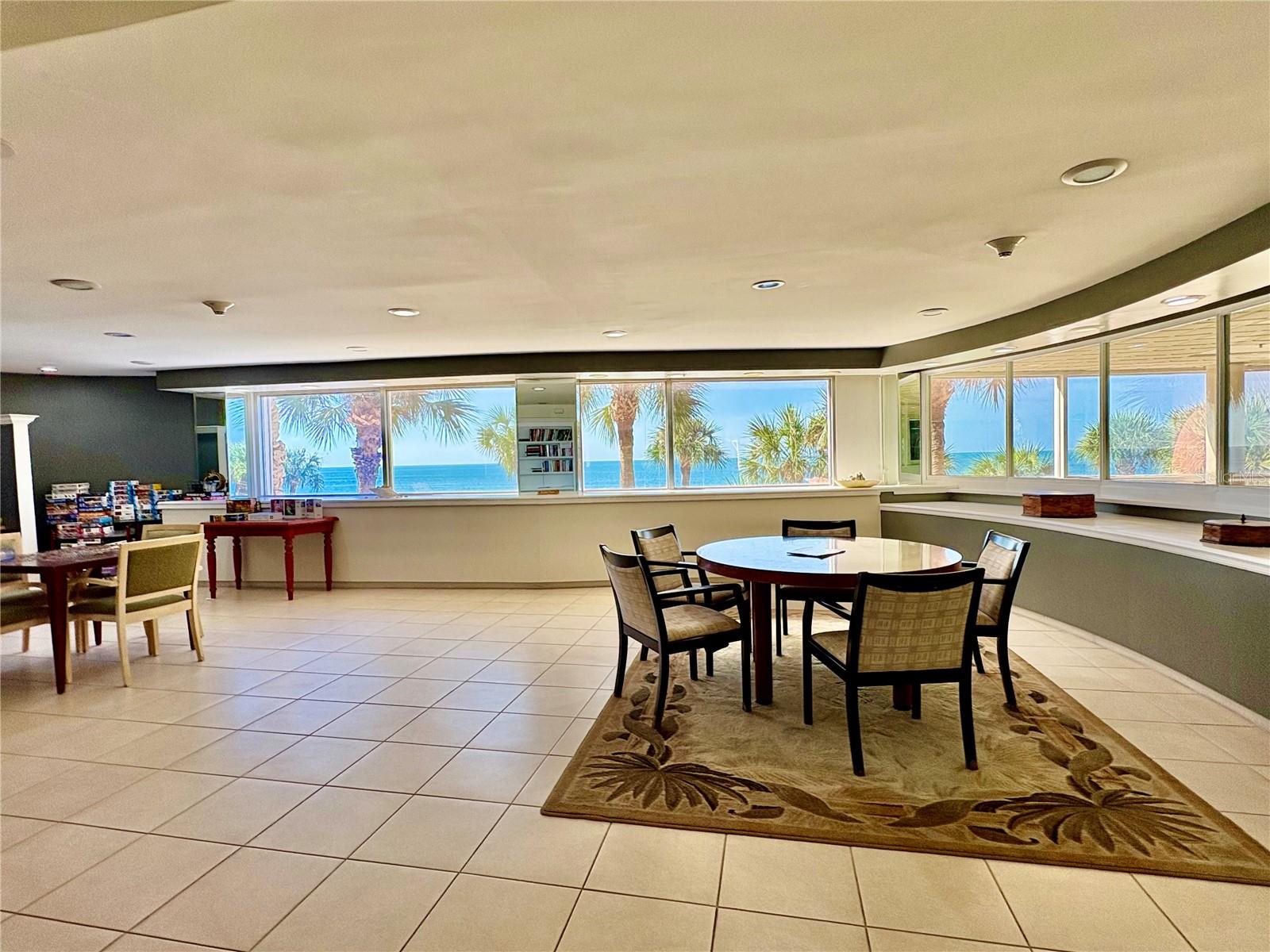 Image 22 of 37 For 880 Mandalay Avenue S214