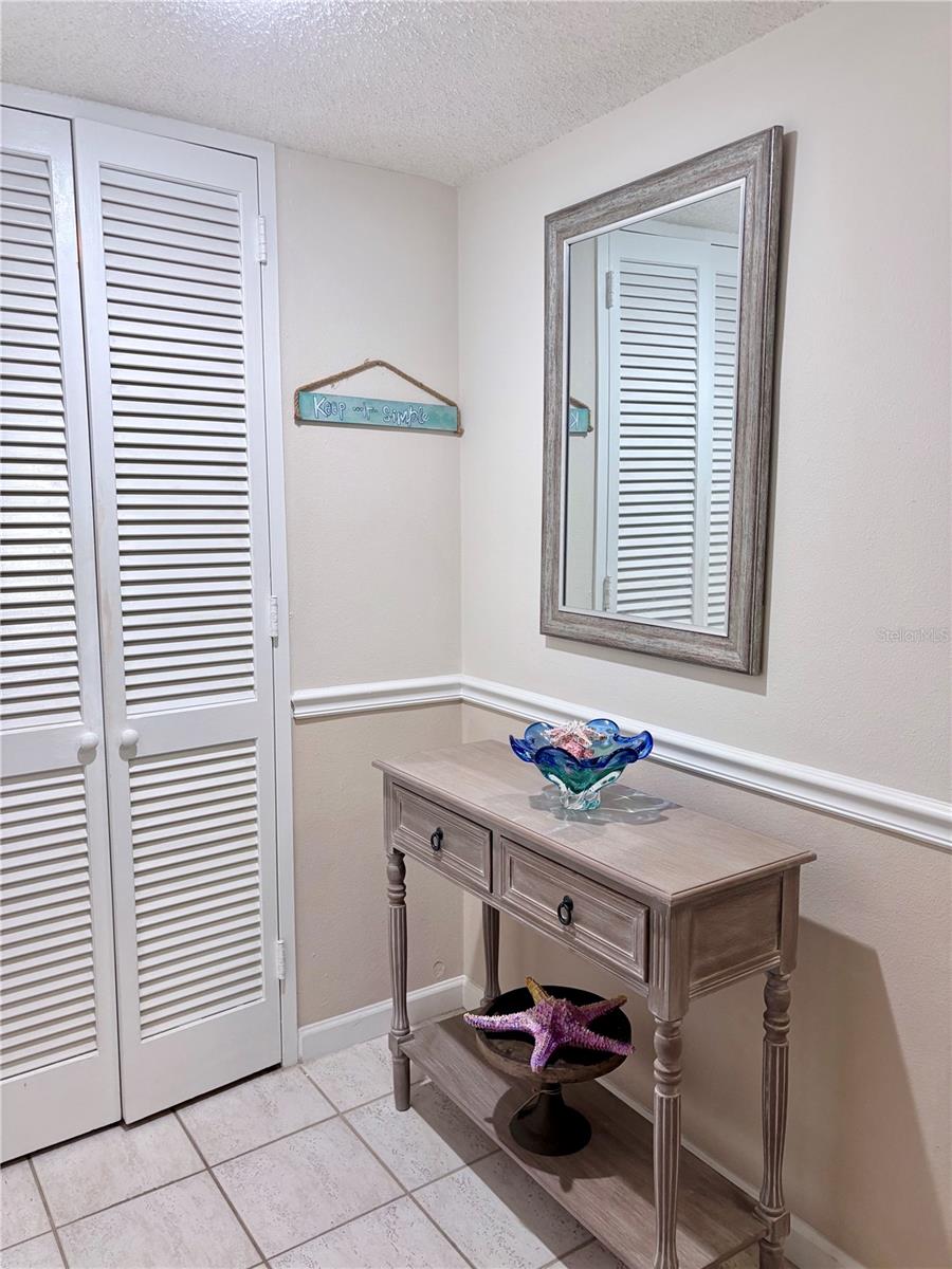 Image 3 of 37 For 880 Mandalay Avenue S214