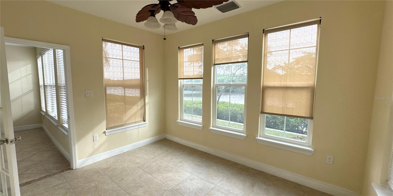 Image 11 of 34 For 2713 Via Murano  219