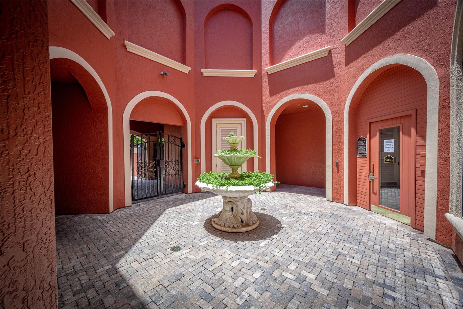 Image 28 of 34 For 2713 Via Murano  219