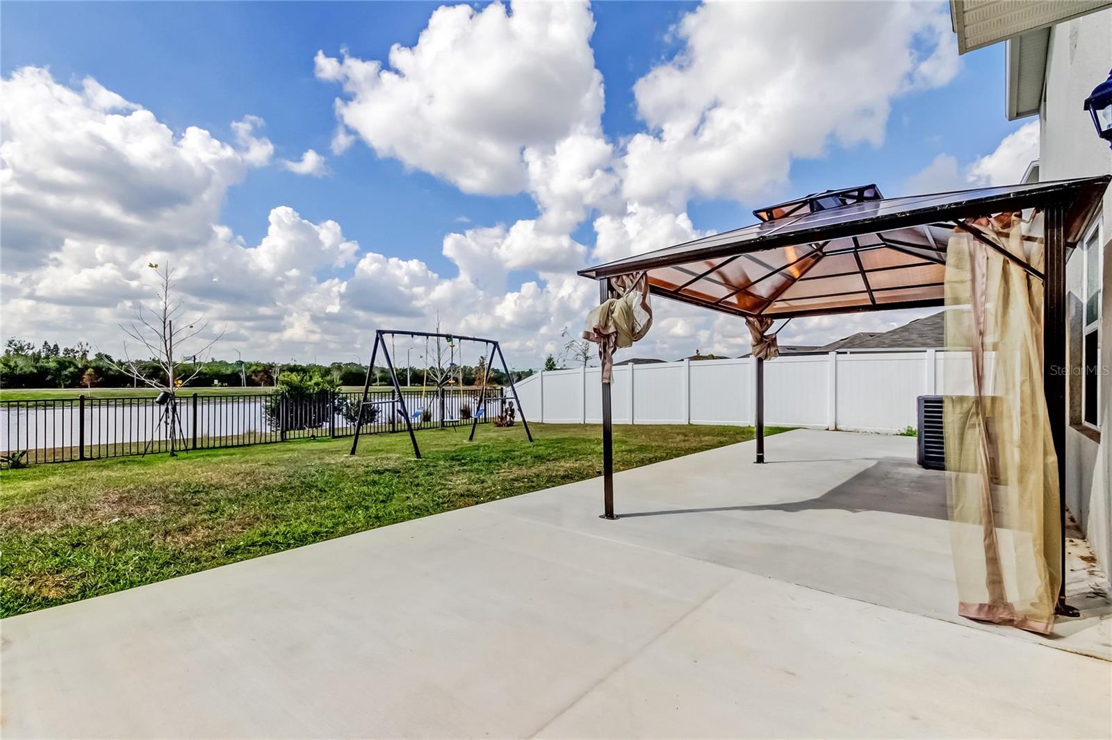 Image 24 of 68 For 3845 Rory Pond Court