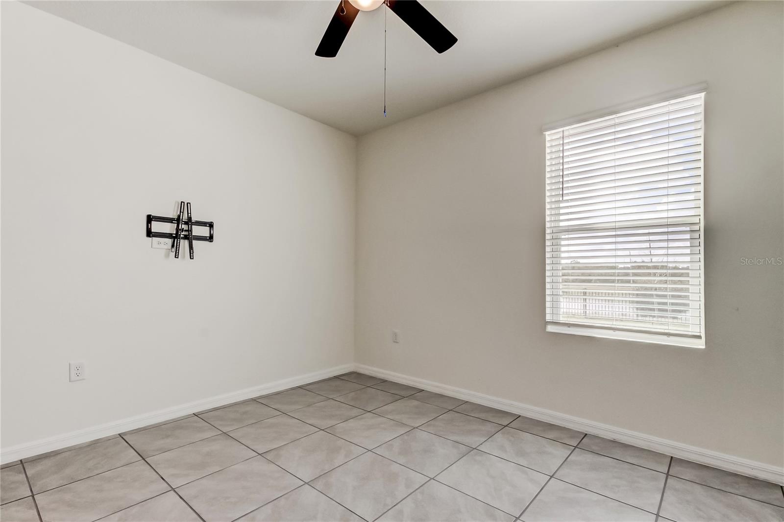 Image 29 of 68 For 3845 Rory Pond Court