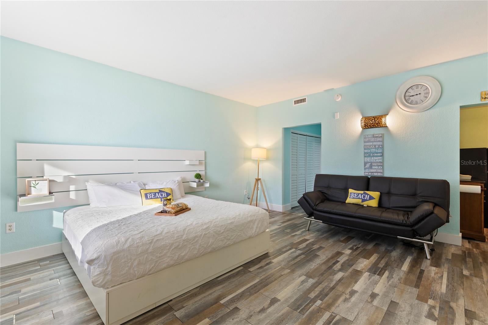 Image 15 of 54 For 611 Destiny Dr 310