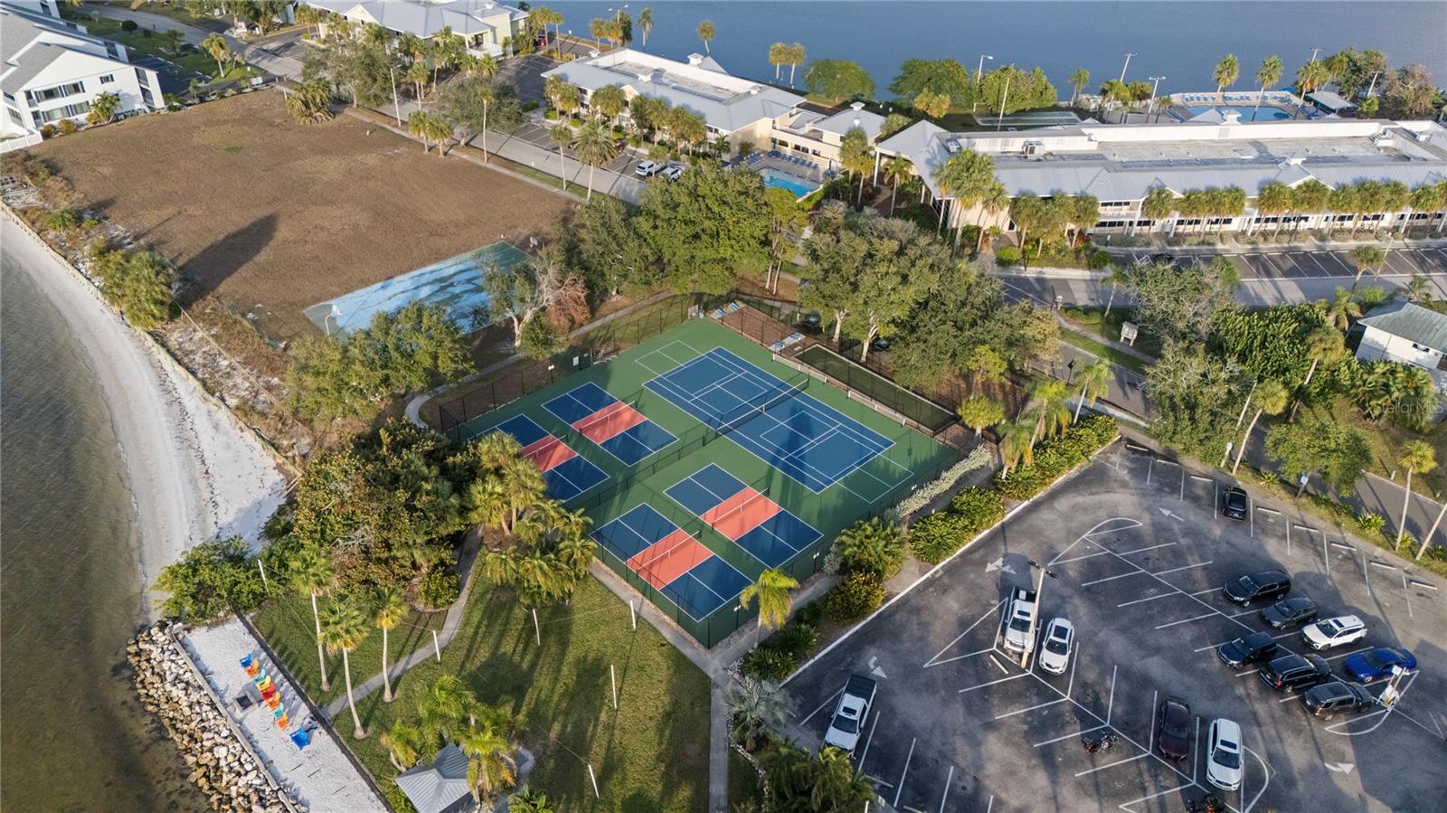 Image 30 of 54 For 611 Destiny Dr 310