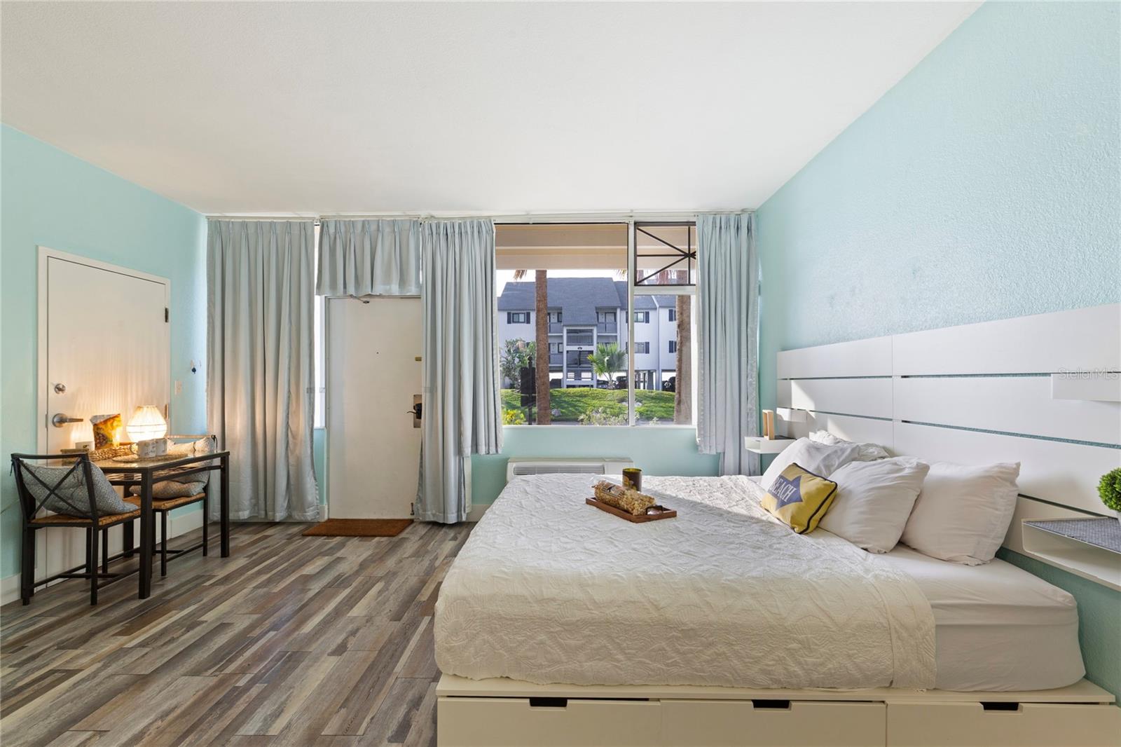 Image 4 of 54 For 611 Destiny Dr 310