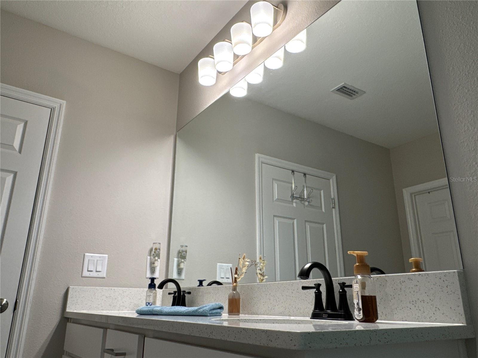 Image 24 of 42 For 5322 Senza Trail